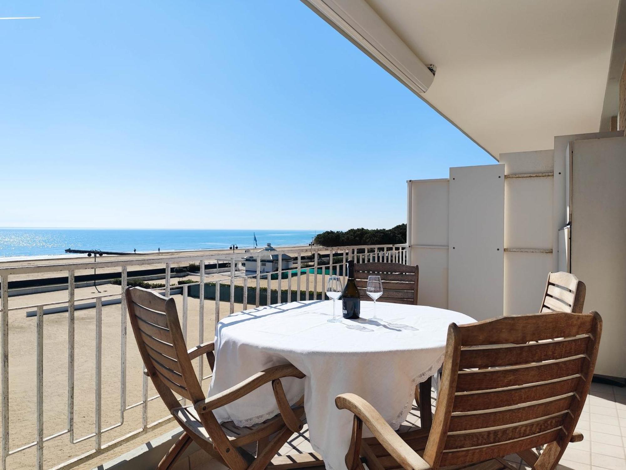 Puerto Del Sol Fronte Mare Apartment ลิโดดิเยโซโล ภายนอก รูปภาพ